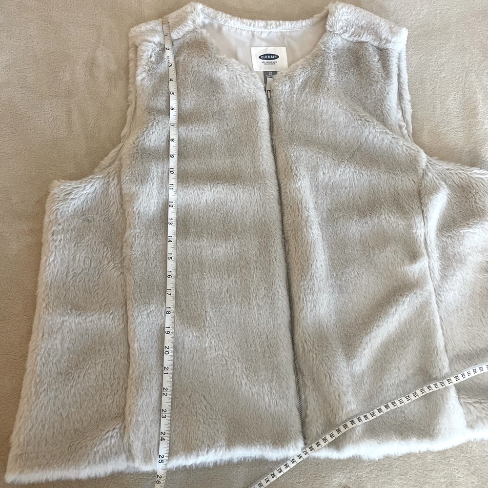 Old Navy Zip Faux Fur Vest - Size 2X - Picture 10 of 12